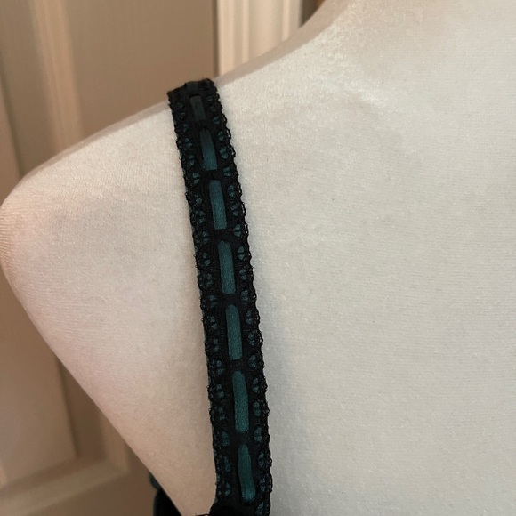 Q-T forest green satin black lace panty underwire bra set sz 7/38DD. - Picture 4 of 14